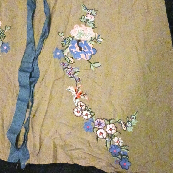 Kimono - Picture 2 of 9